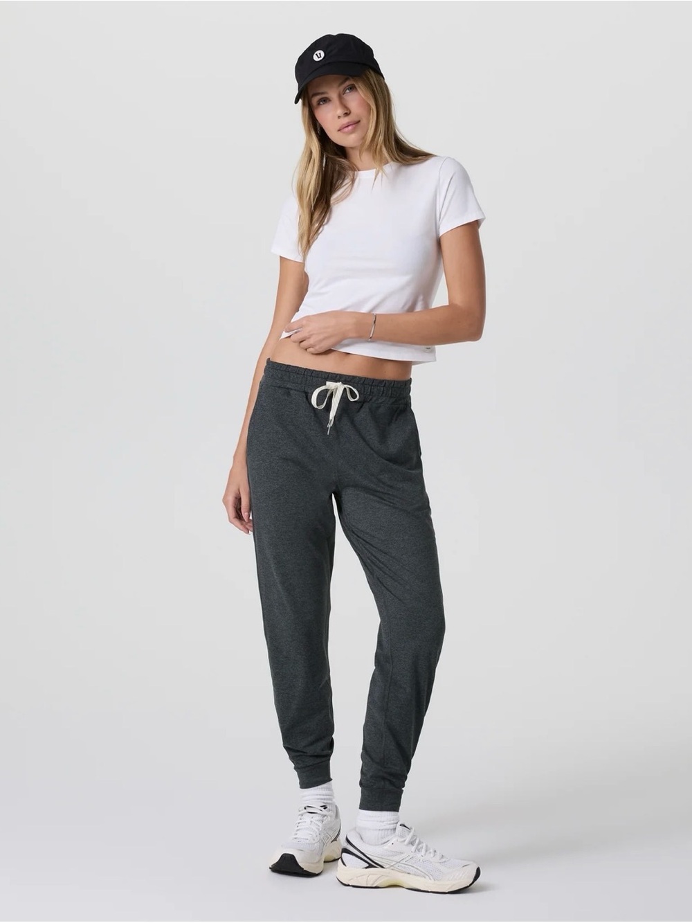 Vuori Charcoal halo performance Joggers